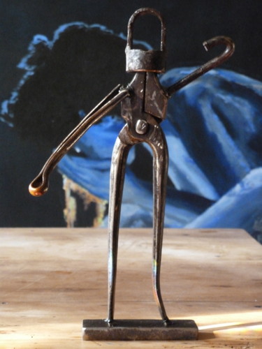 Sculpture titled "EldeKan Madame "Lon…" by Eldekan, Original Artwork, Metals