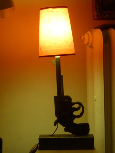 Sculpture intitulée "EldeKan "Colt Light"" par Eldekan, Œuvre d'art originale, Métaux