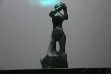 Sculpture titled "Человек который бол…" by Volodia Varn, Original Artwork, Clay