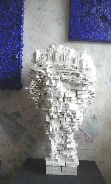Скульптура под названием "vestigios de ruinas" - Eric Le Courtois, Подлинное произведение искусства, Дерево