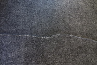 Pittura intitolato "la delgada linea bl…" da Eric Le Courtois, Opera d'arte originale, Acrilico Montato su Pannello di legno