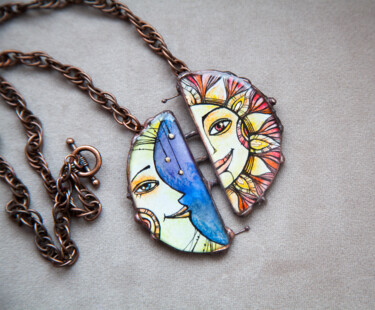 Design intitulée "Necklace "Day and N…" par Elena Dodoka, Œuvre d'art originale, Accessoires
