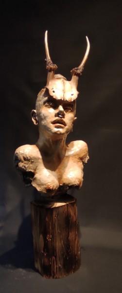 Escultura titulada ""TRIBAL SOUL II" UN…" por Elena Kraft, Obra de arte original, Arcilla