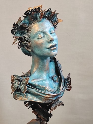 Escultura titulada ""Butterfly Soul" mi…" por Elena Kraft, Obra de arte original, Arcilla