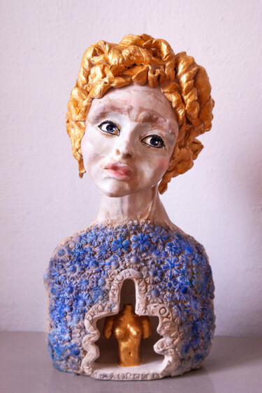 Sculpture titled "Watch and enyoj" by Elena Uljancic, Original Artwork, Ceramics