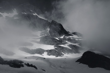 Misty morning on La Gliere Fotografía titulada "Misty morning on La…" por Elena Raceala, Obra de arte original, Fotografía digital