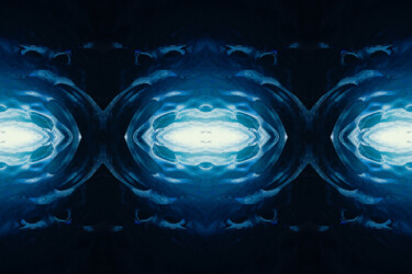 Photographie intitulée "Immortal blue #5" par Elena Raceala, Œuvre d'art originale, Photographie numérique