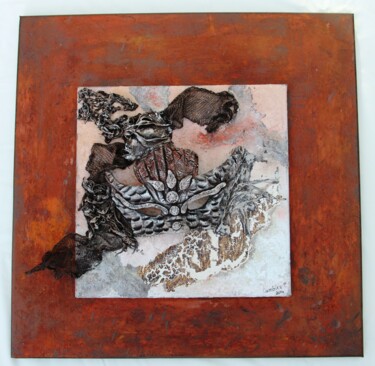 Painting titled "Intrigue" by Elfie, Original Artwork, Paper maché Mounted on Wood Stretcher frame