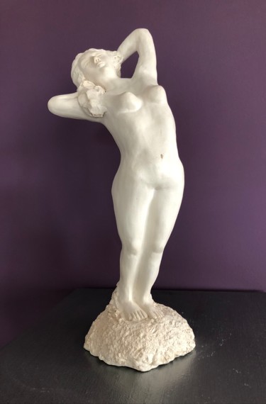Skulptur mit dem Titel "L'éveil" von Elisabeth Aloccio, Original-Kunstwerk, Ton