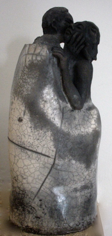 Скульптура под названием "Le baiser 2" - Elisabeth Aloccio, Подлинное произведение искусства, Глина
