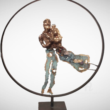Sculpture titled "amoureux dans cercl…" by Elisabeth Brainos, Original Artwork, Bronze
