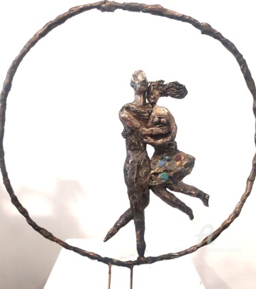 Sculpture titled "danse dans cercle" by Elisabeth Brainos, Original Artwork, Bronze