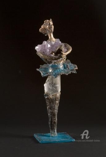 Sculpture intitulée "Femme à la fleur oi…" par Elisabeth Brainos, Œuvre d'art originale, Bronze