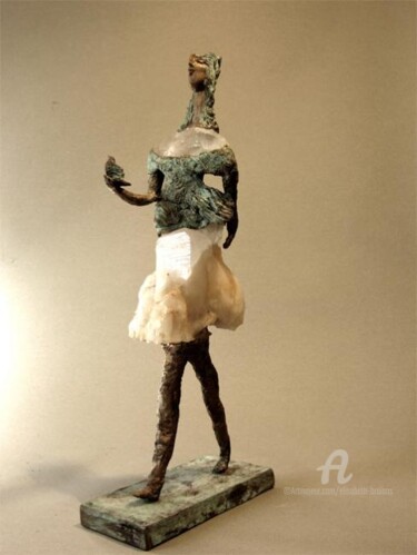 Escultura intitulada "Femme en marche à l…" por Elisabeth Brainos, Obras de arte originais, Bronze