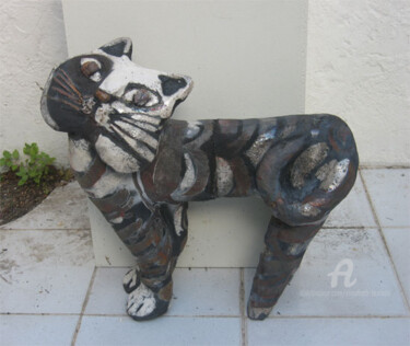 Skulptur mit dem Titel "chat!" von Elisabeth Brainos, Original-Kunstwerk, Terra cotta