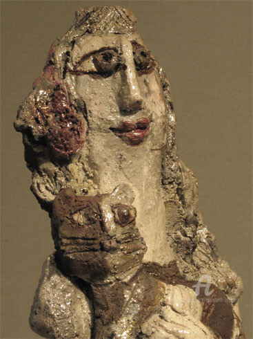 Sculpture intitulée "petite idole au cha…" par Elisabeth Brainos, Œuvre d'art originale, Argile