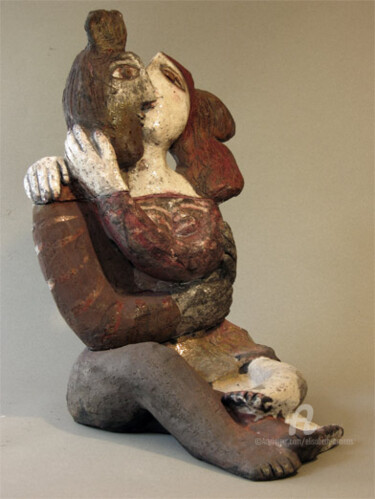Sculpture titled "couple assis enlace" by Elisabeth Brainos, Original Artwork, Terra cotta