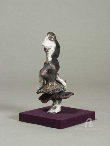 Sculpture intitulée "double jupon, petit…" par Elisabeth Brainos, Œuvre d'art originale, Terre cuite