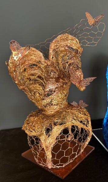 Skulptur mit dem Titel "Buste cuivre" von Elisabeth D'Equainville, Original-Kunstwerk, Draht