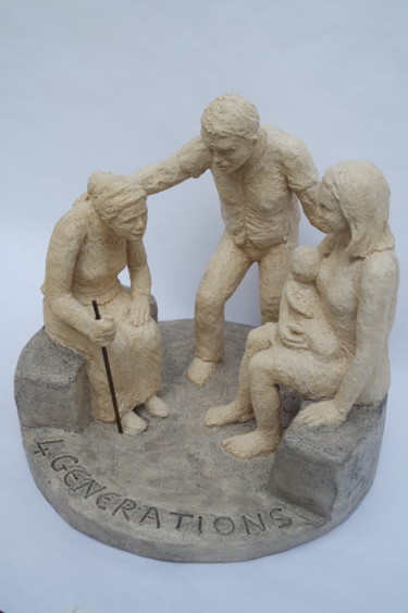 Sculpture intitulée "Quatre générations,…" par Elisabeth Fillet, Œuvre d'art originale, Argile