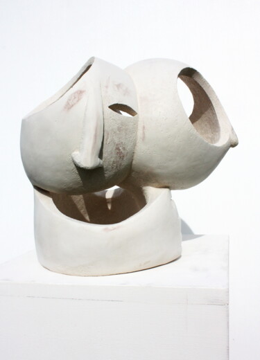 Skulptur mit dem Titel "Merging" von Elisaveta Sivas, Original-Kunstwerk, Ton