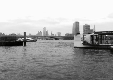 Fotografie mit dem Titel "City & Thames" von Elitrompe, Original-Kunstwerk, Analog Fotografie