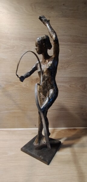 Sculptuur getiteld "Ruban" door Elizabeth Nagypataky, Origineel Kunstwerk, Bronzen
