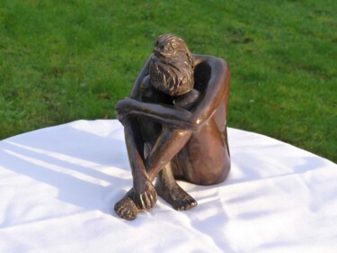 Sculpture titled "Rêveuse" by Elizabeth Nagypataky, Original Artwork, Bronze