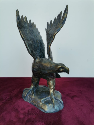 Skulptur mit dem Titel "" EAGLE "" von Elvira Sirio, Original-Kunstwerk, Ton