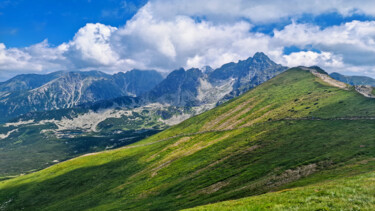 Photographie intitulée "View of the Tatra M…" par Emaga Travels By Emaga Art, Œuvre d'art originale, Photographie numérique