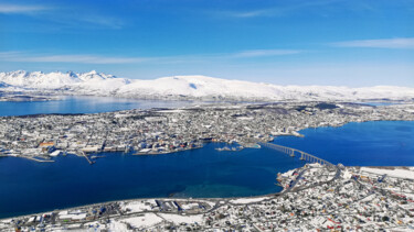 Fotografía titulada "View of Tromsø from…" por Emaga Travels By Emaga Art, Obra de arte original, Fotografía digital