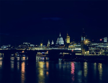 Fotografie mit dem Titel "Night on the river" von Emanuele De Vincenzo, Original-Kunstwerk, Digitale Fotografie