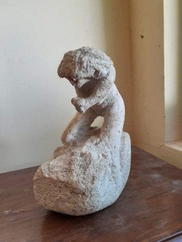 Escultura intitulada "La soif nue" por Oeilme, Obras de arte originais, Pedra