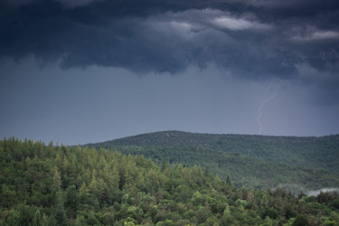 Photographie intitulée "Orage d'été" par Emilie Reydon, Œuvre d'art originale