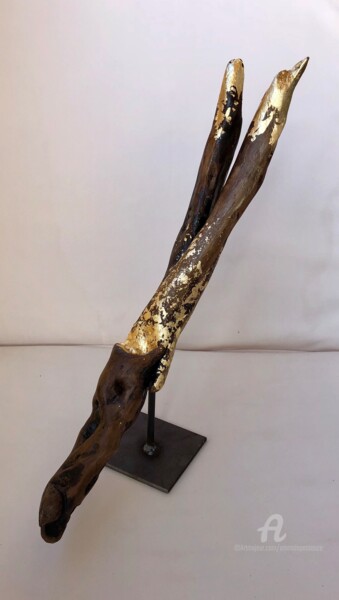 Sculpture titled "Poudre d'or sur bois" by Emma Lapassouze, Original Artwork, Wood