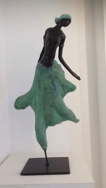 Sculpture intitulée "Orchid" par Emmanuel Okoro, Œuvre d'art originale, Bronze
