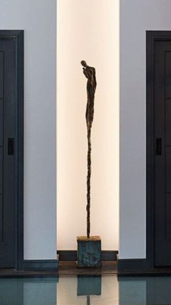 Sculpture intitulée "Uplifted" par Emmanuel Okoro, Œuvre d'art originale, Bronze