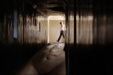 Fotografia intitolato "phantasm tunnel" da Emmanuel Jahan, Opera d'arte originale