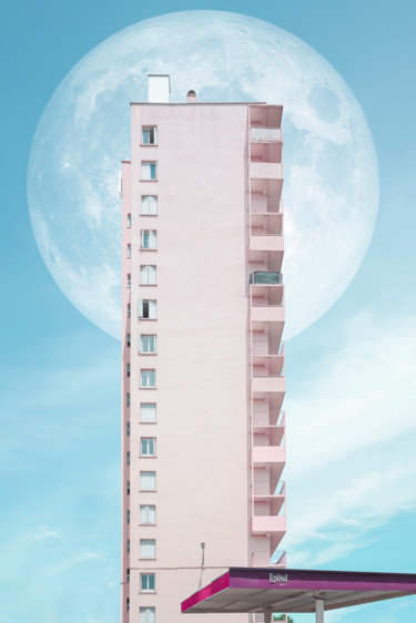 Fotografie mit dem Titel "In the Moon" von Emmanuel Passeleu, Original-Kunstwerk, Digitale Fotografie