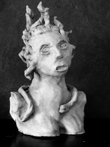 Sculpture intitulée "Médusa" par Emmeline Delzenne, Œuvre d'art originale, Argile