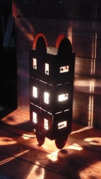Design intitulée "lampe orient détail" par Dominique Dumont, Œuvre d'art originale