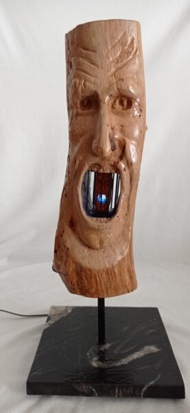 Sculpture titled "Preso del Pánico" by Enric Alonso Masana, Original Artwork, Wood