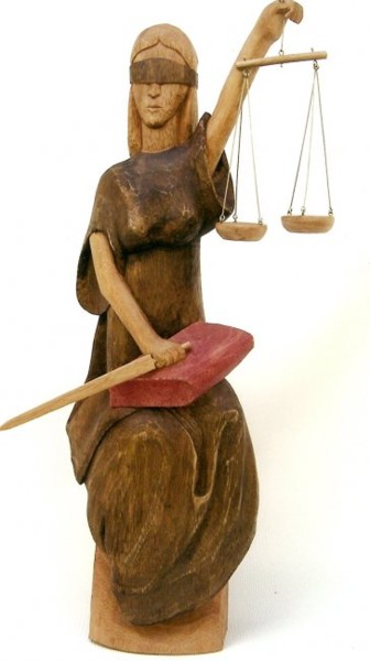 Escultura intitulada "deusa da justiça" por Kin, Obras de arte originais