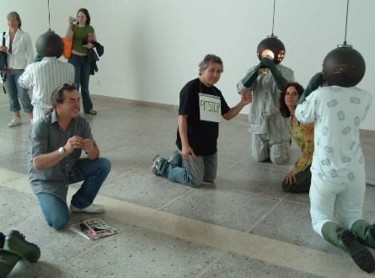 Installazione intitolato "Stop alla Biennale…" da Enzo Correnti, Opera d'arte originale