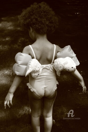 Photography titled "Petite baigneuse" by Erealpha, Original Artwork, Non Manipulated Photography