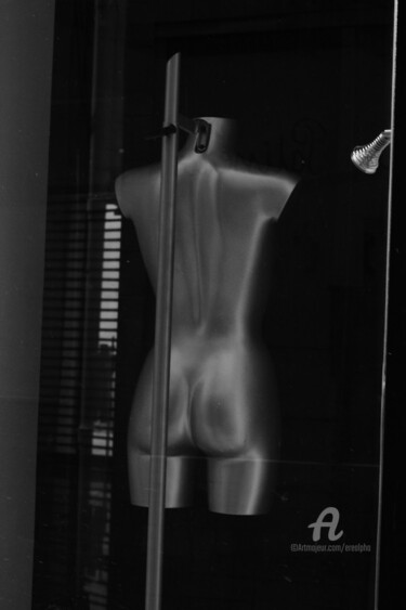 "Perpignan- Body" başlıklı Fotoğraf Erealpha tarafından, Orijinal sanat