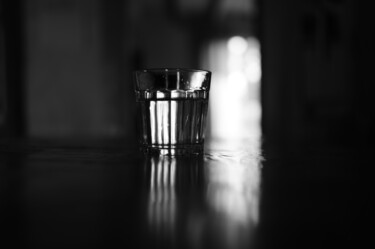 摄影 标题为“One drink” 由Eric Régimbeau, 原创艺术品