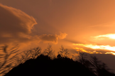 Photographie intitulée "Distorted sunset II" par Eric Régimbeau, Œuvre d'art originale