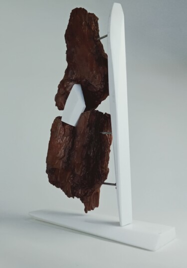 Skulptur mit dem Titel "Quattro" von Erkan Curaoğlu, Original-Kunstwerk, Holz