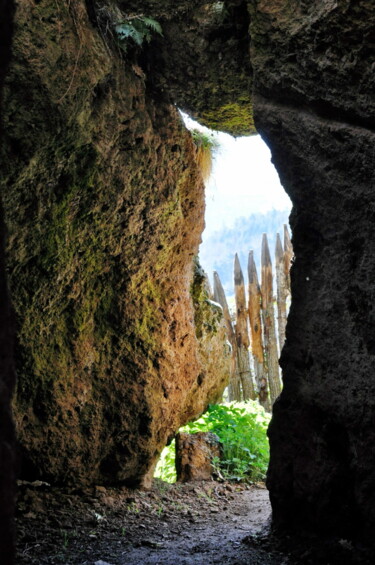 Photography titled "La grotte" by Ernest Tosetti, Original Artwork, Digital Photography